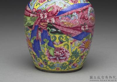 图片[3]-Lidded copper-body jar adorned with painted enamel and wrapped in a false sash, Qing dynasty, Qianlong reign (1736-1795)-China Archive